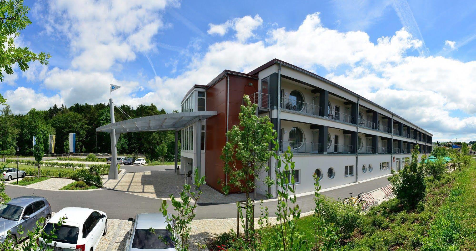 Aribo Hotel Erbendorf Exterior foto