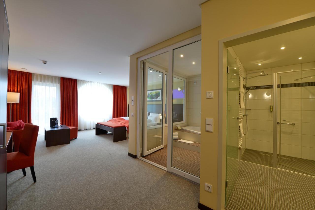 Aribo Hotel Erbendorf Exterior foto
